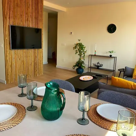 Playa Centro, Nuevo, 5 Huéspedes Vut-3622-as Apartamento