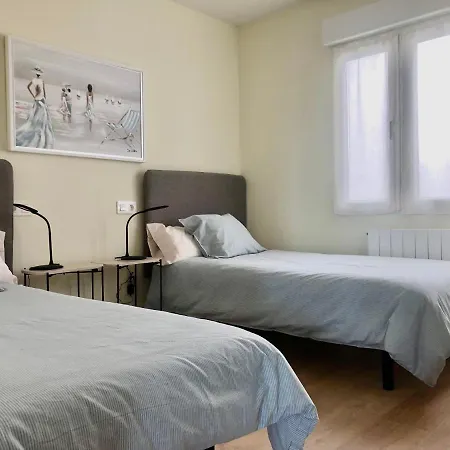 Apartamento Playa Centro, Nuevo, 5 Huéspedes Vut-3622-as Gijón