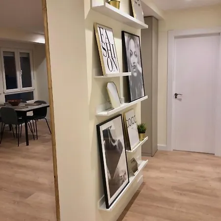 Apartamento Playa Centro, Nuevo, 5 Huéspedes Vut-3622-as *